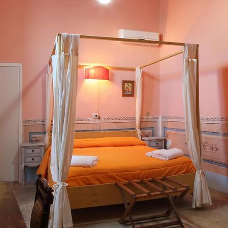 B&B Dimora Muzio And Restaurant Gallipoli Δωμάτιο φωτογραφία
